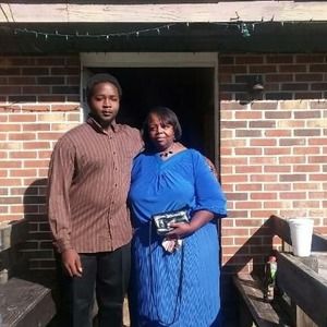 Meet your Posher, Sharon